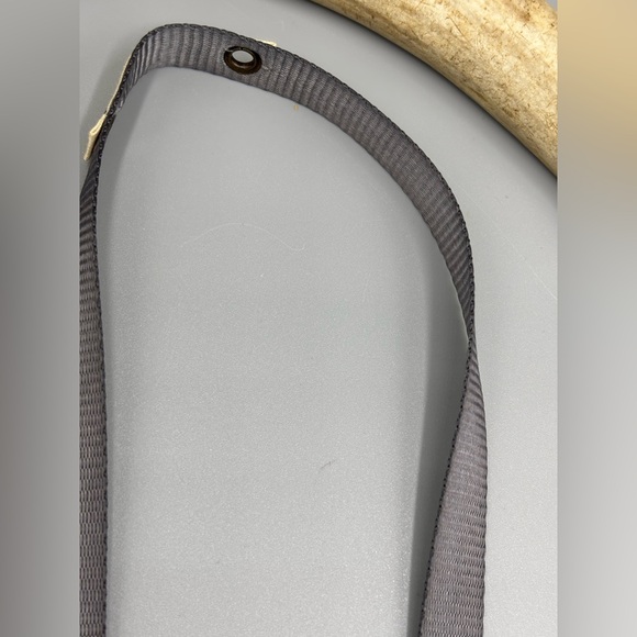 Elegant Gray Faux Pearls and Silver Fringe Necklace - Picture 4 of 9